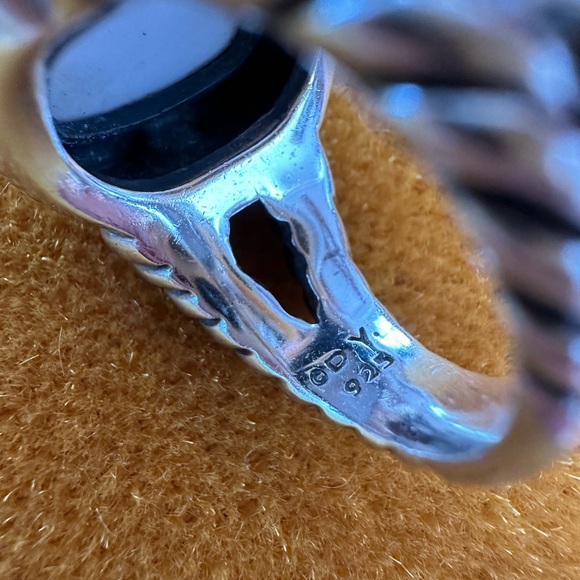 David Yurman 14mm White Agate Ring - Picture 4 of 6